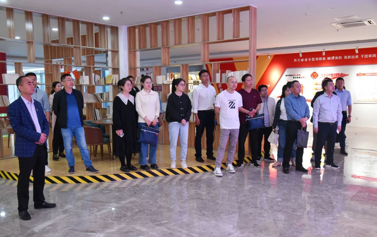 【快讯】湖北荆州市经济开发区产业链党建专题培训班一行莅临集团公司调研 【快讯】湖北荆州市经济开发区产业链党建专题培训班一行莅临集团公司调研