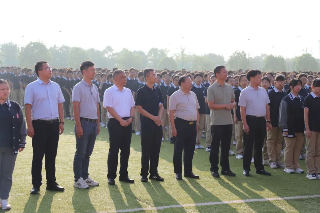 【快讯】苏州中设集团为2025年新淮高级中学考取清华大学、香港大学、南京大学、中国人民大学等高校的优秀学子发放奖学金