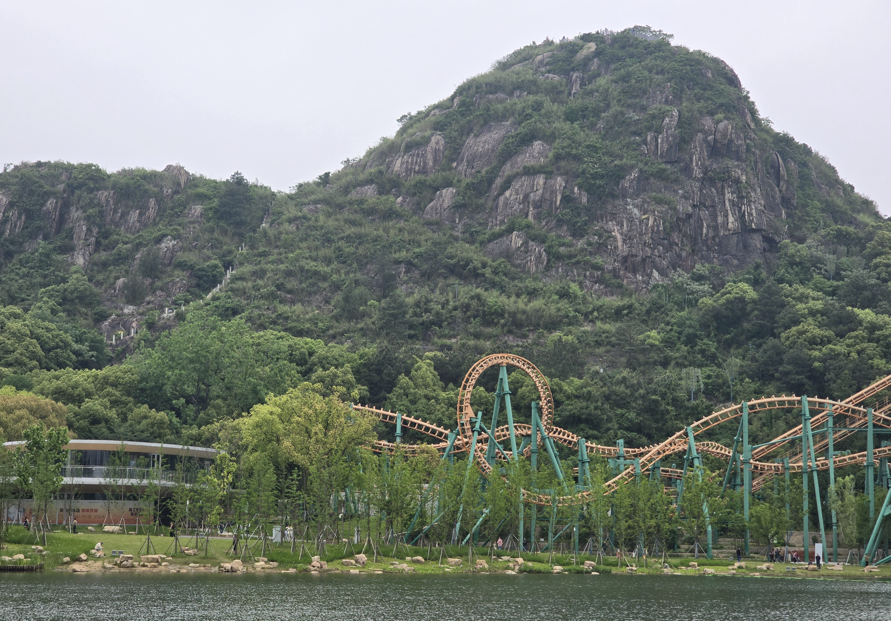 【三月春风暖 巾帼绽芳华】苏州中设集团开展三八妇女节爬山活动 【三月春风暖 巾帼绽芳华】苏州中设集团开展三八妇女节爬山活动